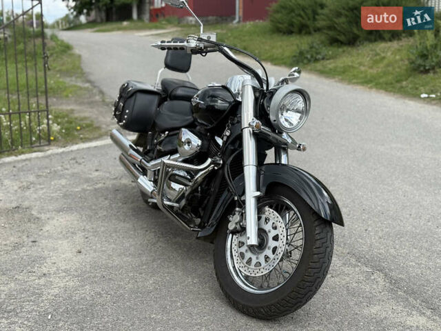 Чорний Сузукі Intruder 400, об'ємом двигуна 0.4 л та пробігом 32 тис. км за 4000 $, фото 1 на Automoto.ua