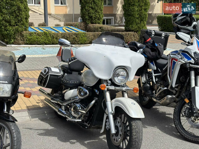 Белый Сузуки Intruder 400 Classic, объемом двигателя 0.4 л и пробегом 39 тыс. км за 5999 $, фото 1 на Automoto.ua