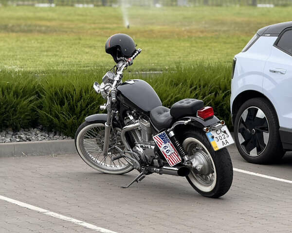 Сузуки Intruder 400 Classic, объемом двигателя 0 л и пробегом 37 тыс. км за 2500 $, фото 1 на Automoto.ua