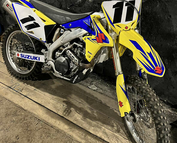 Желтый Сузуки RM-Z 450, объемом двигателя 0.45 л и пробегом 1 тыс. км за 3200 $, фото 1 на Automoto.ua