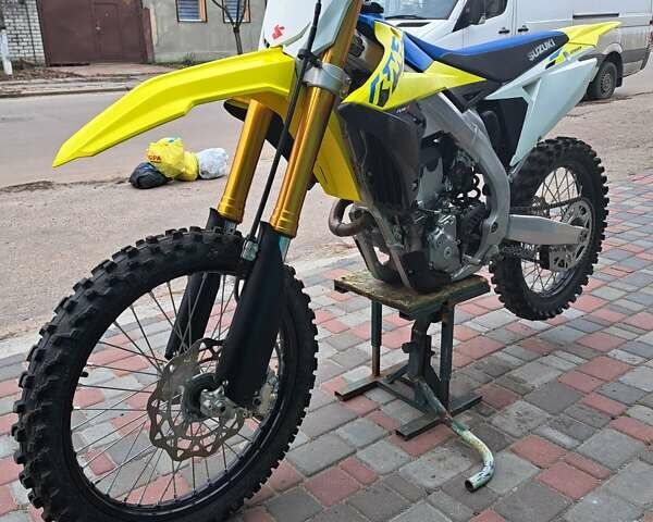 Сузуки RM 250Z, объемом двигателя 0.25 л и пробегом 4 тыс. км за 5200 $, фото 1 на Automoto.ua