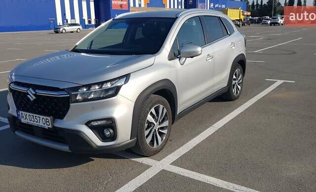 Серый Сузуки S-Cross, объемом двигателя 1.37 л и пробегом 40 тыс. км за 25500 $, фото 1 на Automoto.ua
