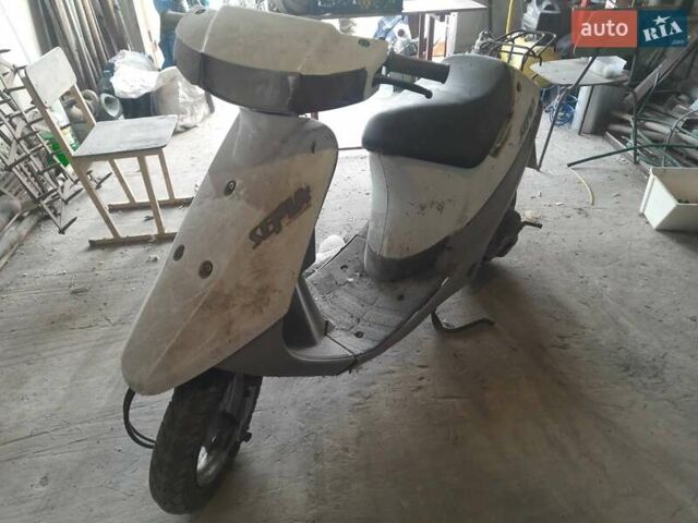 Белый Сузуки Sepia 50, объемом двигателя 0.05 л и пробегом 15 тыс. км за 200 $, фото 1 на Automoto.ua