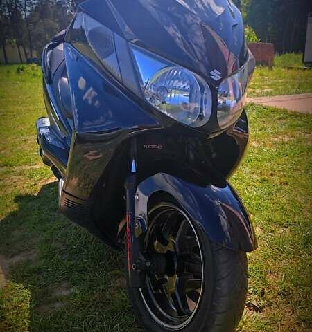 Черный Сузуки Skywave 250, объемом двигателя 0 л и пробегом 30 тыс. км за 2000 $, фото 1 на Automoto.ua