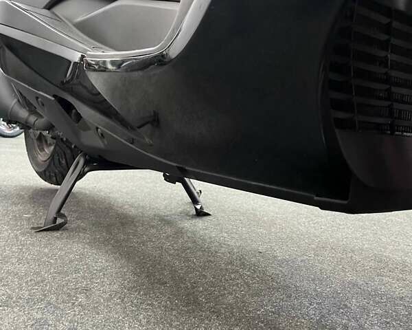 Черный Сузуки Skywave 250, объемом двигателя 0 л и пробегом 10 тыс. км за 2700 $, фото 1 на Automoto.ua