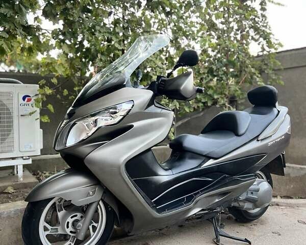 Серый Сузуки Skywave 250, объемом двигателя 0 л и пробегом 36 тыс. км за 2400 $, фото 1 на Automoto.ua