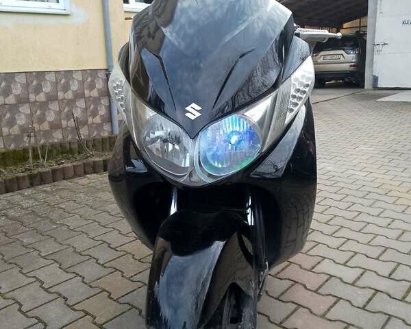 Черный Сузуки SkyWave 650, объемом двигателя 0.25 л и пробегом 14 тыс. км за 2300 $, фото 1 на Automoto.ua