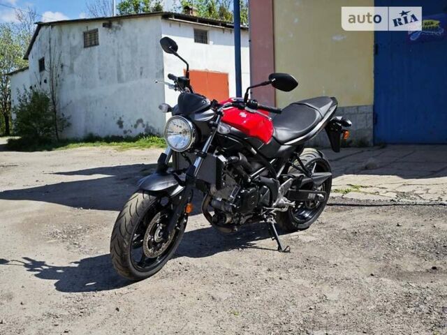 Красный Сузуки SV 650, объемом двигателя 0.65 л и пробегом 11 тыс. км за 6000 $, фото 1 на Automoto.ua