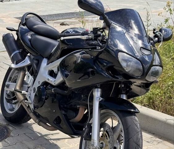 Сузукі SV 650, об'ємом двигуна 0.65 л та пробігом 0 тис. км за 4500 $, фото 1 на Automoto.ua