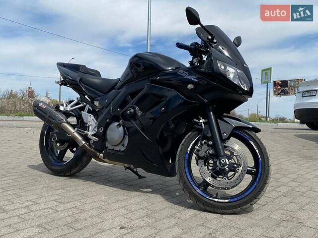 Черный Сузуки SV 650S, объемом двигателя 0.65 л и пробегом 25 тыс. км за 4900 $, фото 1 на Automoto.ua