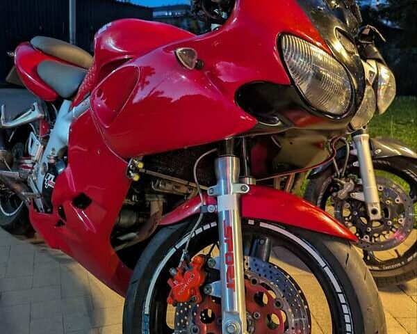 Сузуки SV 650S, объемом двигателя 0.65 л и пробегом 49 тыс. км за 3100 $, фото 1 на Automoto.ua