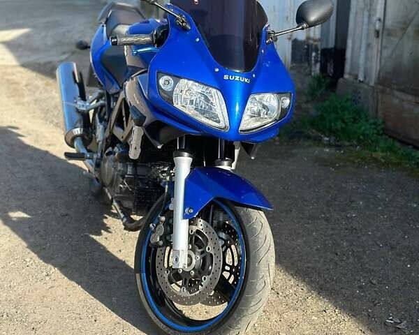 Синий Сузуки SV 650S, объемом двигателя 0 л и пробегом 40 тыс. км за 4000 $, фото 1 на Automoto.ua