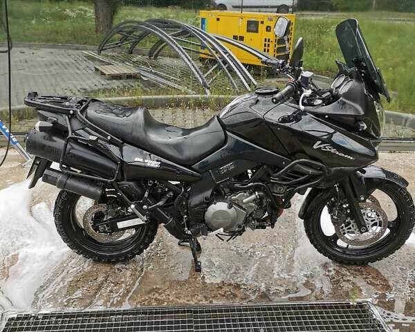 Сузуки V-Strom 1000, объемом двигателя 0 л и пробегом 92 тыс. км за 5700 $, фото 1 на Automoto.ua