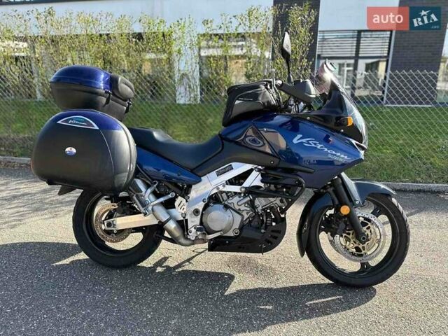 Синий Сузуки V-Strom 1000, объемом двигателя 1 л и пробегом 63 тыс. км за 5000 $, фото 1 на Automoto.ua