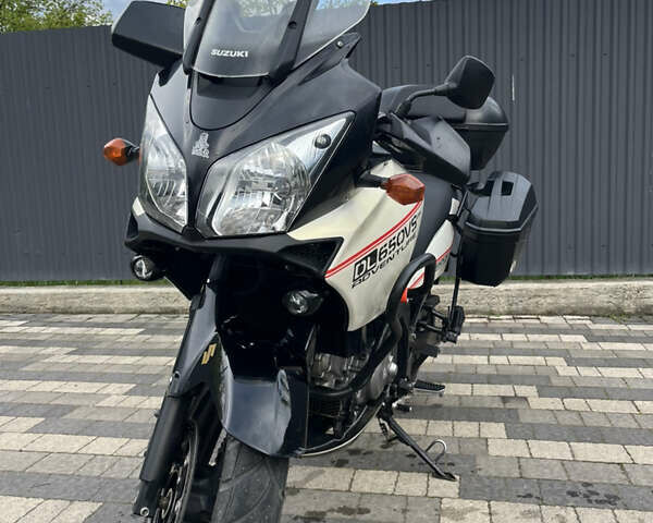 Белый Сузуки V-Strom 650, объемом двигателя 0.65 л и пробегом 81 тыс. км за 4500 $, фото 1 на Automoto.ua