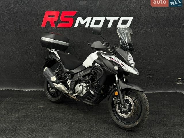 Белый Сузуки V-Strom 650, объемом двигателя 0.65 л и пробегом 15 тыс. км за 7200 $, фото 1 на Automoto.ua