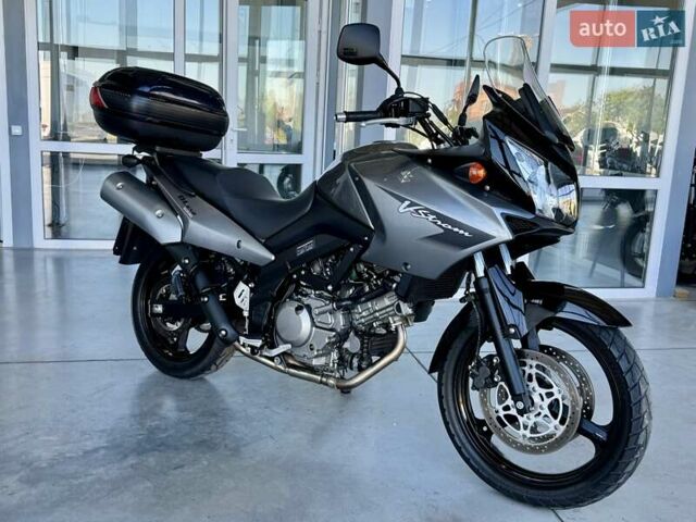 Сузуки V-Strom 650, объемом двигателя 0.65 л и пробегом 23 тыс. км за 5399 $, фото 1 на Automoto.ua