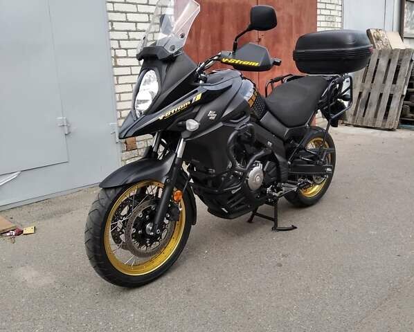 Сузуки V-Strom 650, объемом двигателя 0 л и пробегом 23 тыс. км за 9100 $, фото 1 на Automoto.ua