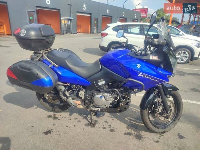 Синий Сузуки V-Strom 650, объемом двигателя 0.65 л и пробегом 65 тыс. км за 5000 $, фото 1 на Automoto.ua