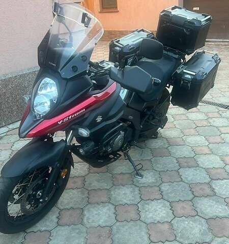 Черный Сузуки V-Strom 650/XT, объемом двигателя 0.65 л и пробегом 18 тыс. км за 9000 $, фото 1 на Automoto.ua