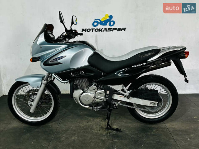 Сузукі XF 650 Freewind, об'ємом двигуна 0 л та пробігом 30 тис. км за 3780 $, фото 1 на Automoto.ua