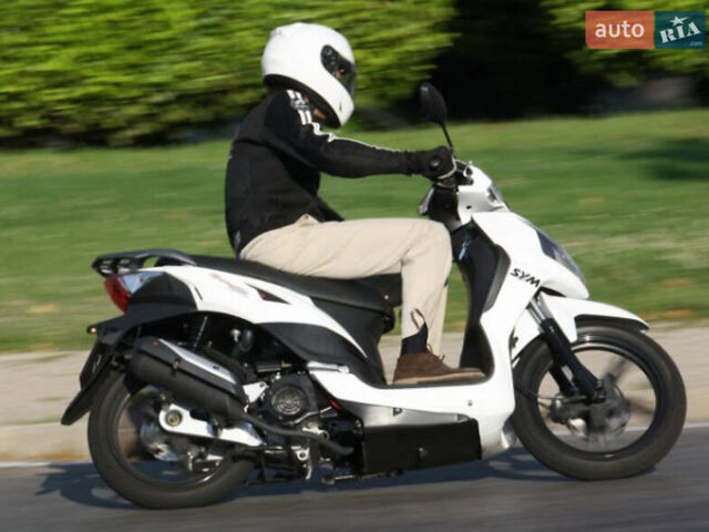 Сим Симфони, объемом двигателя 0.15 л и пробегом 11 тыс. км за 1200 $, фото 1 на Automoto.ua