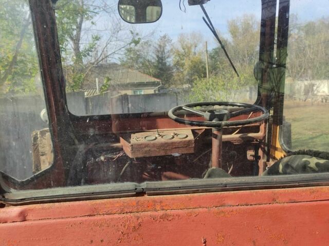 Красный Т 16, объемом двигателя 2070 л и пробегом 10 тыс. км за 2367 $, фото 1 на Automoto.ua