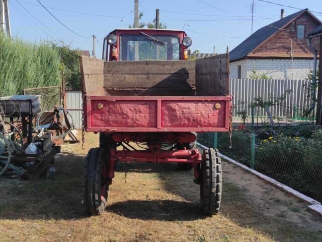 Красный Т 16, объемом двигателя 2070 л и пробегом 10 тыс. км за 2600 $, фото 1 на Automoto.ua