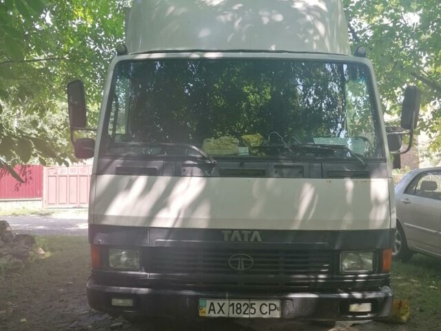 Белый TATA 613, объемом двигателя 5.9 л и пробегом 630 тыс. км за 6500 $, фото 1 на Automoto.ua
