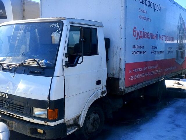 Бежевый TATA ЛПТ, объемом двигателя 5.7 л и пробегом 0 тыс. км за 4000 $, фото 1 на Automoto.ua