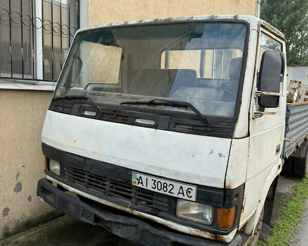 Білий TATA LPT 613, об'ємом двигуна 5.7 л та пробігом 356 тис. км за 6000 $, фото 1 на Automoto.ua