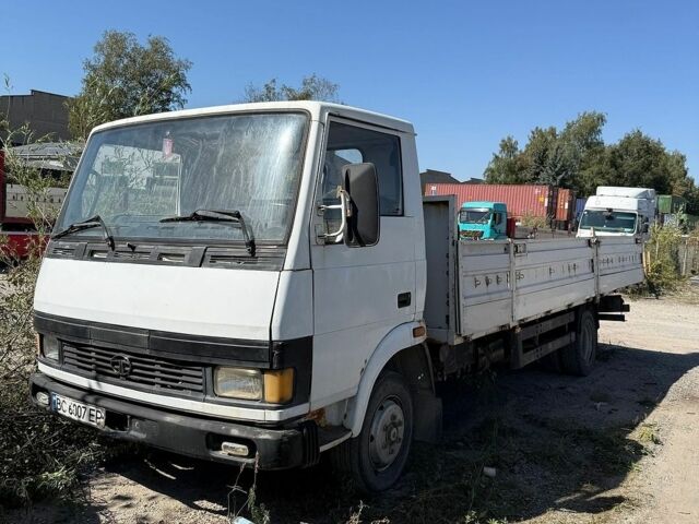 Білий TATA LPT 613, об'ємом двигуна 5.68 л та пробігом 250 тис. км за 2500 $, фото 1 на Automoto.ua