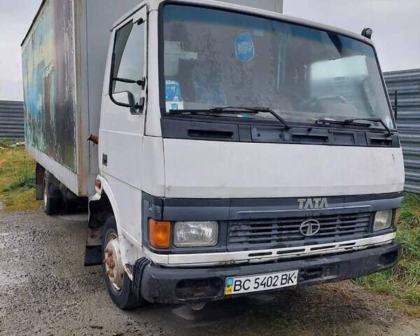 Білий TATA LPT 613, об'ємом двигуна 5.68 л та пробігом 250 тис. км за 1500 $, фото 1 на Automoto.ua
