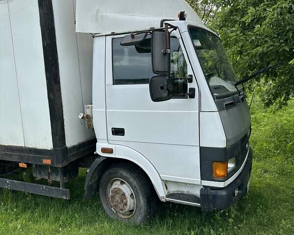 Білий TATA LPT 613, об'ємом двигуна 5.7 л та пробігом 60 тис. км за 11500 $, фото 1 на Automoto.ua