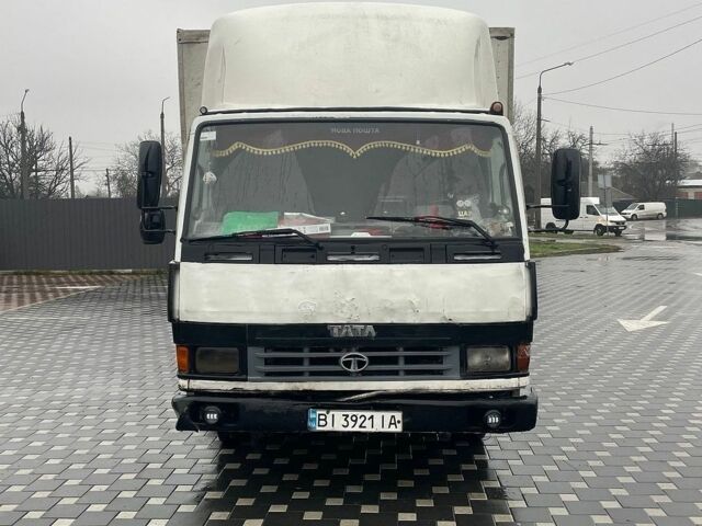 Белый TATA LPT 613, объемом двигателя 5.68 л и пробегом 430 тыс. км за 9500 $, фото 1 на Automoto.ua