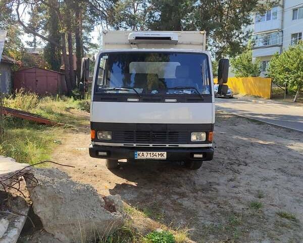 Белый TATA LPT 613, объемом двигателя 5.68 л и пробегом 280 тыс. км за 5500 $, фото 1 на Automoto.ua