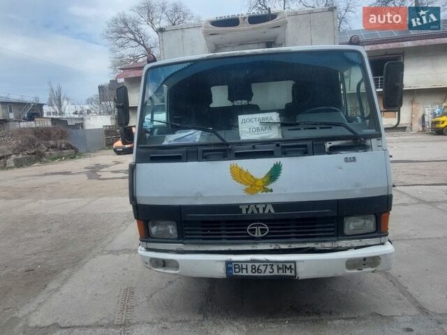 Белый TATA LPT 613, объемом двигателя 5.68 л и пробегом 400 тыс. км за 5000 $, фото 1 на Automoto.ua