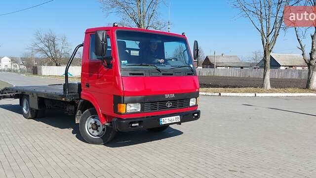 Красный TATA LPT 613, объемом двигателя 5.68 л и пробегом 400 тыс. км за 12500 $, фото 1 на Automoto.ua