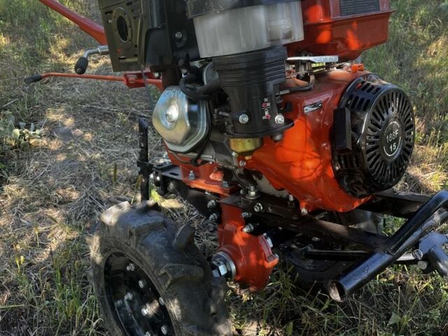 Красный TATA TT-1100F-ZX, объемом двигателя 390 л и пробегом 10 тыс. км за 363 $, фото 1 на Automoto.ua