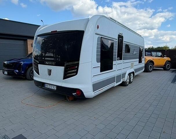 Сірий Таберт Cellini, об'ємом двигуна 0 л та пробігом 15 тис. км за 28900 $, фото 1 на Automoto.ua