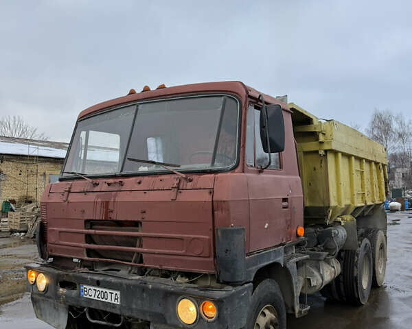 Красный Татра 8152, объемом двигателя 12.67 л и пробегом 190 тыс. км за 11000 $, фото 1 на Automoto.ua