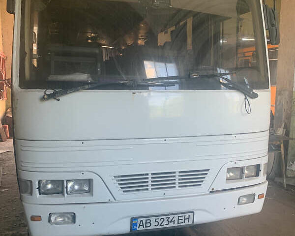 Белый Темза авто Сафир, объемом двигателя 4.68 л и пробегом 200 тыс. км за 5999 $, фото 1 на Automoto.ua