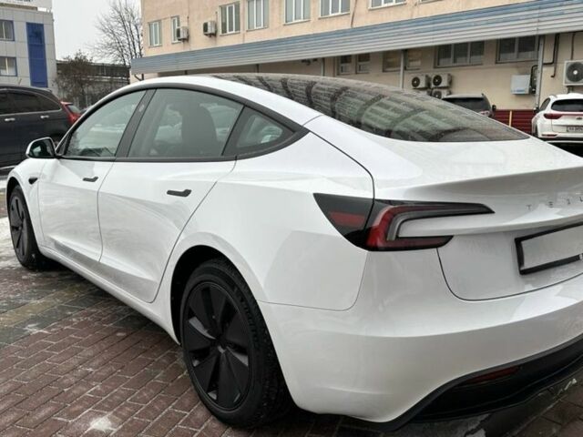 Белый Тесла Модель 3, объемом двигателя 0 л и пробегом 65 тыс. км за 15990 $, фото 1 на Automoto.ua