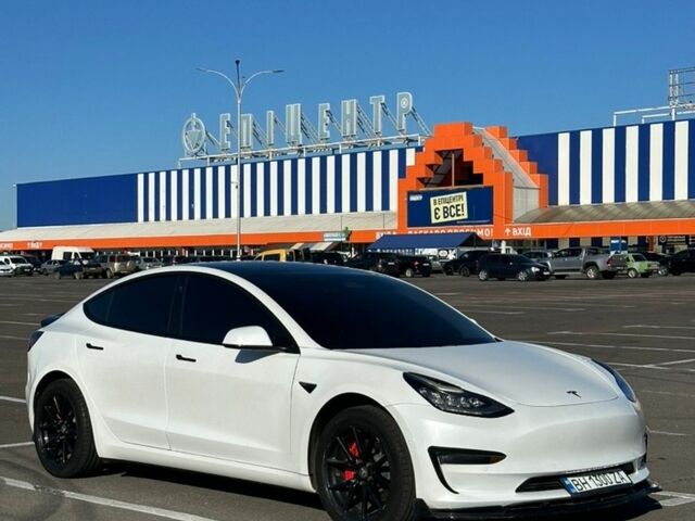 Білий Тесла Модель 3, об'ємом двигуна 0 л та пробігом 89 тис. км за 16500 $, фото 1 на Automoto.ua