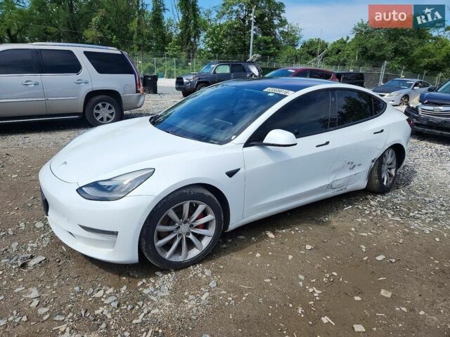 Білий Тесла Модель 3, об'ємом двигуна 0 л та пробігом 89 тис. км за 5000 $, фото 1 на Automoto.ua