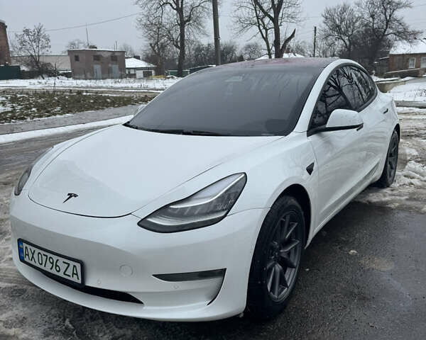 Белый Тесла Модель 3, объемом двигателя 0 л и пробегом 78 тыс. км за 18000 $, фото 1 на Automoto.ua