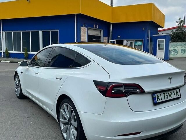 Білий Тесла Модель 3, об'ємом двигуна 0 л та пробігом 120 тис. км за 16000 $, фото 1 на Automoto.ua