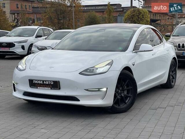 Белый Тесла Модель 3, объемом двигателя 0 л и пробегом 151 тыс. км за 17300 $, фото 1 на Automoto.ua