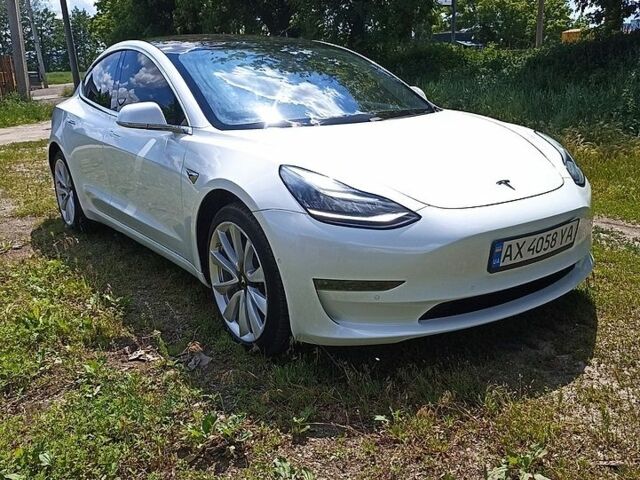 Білий Тесла Модель 3, об'ємом двигуна 0 л та пробігом 119 тис. км за 15250 $, фото 1 на Automoto.ua