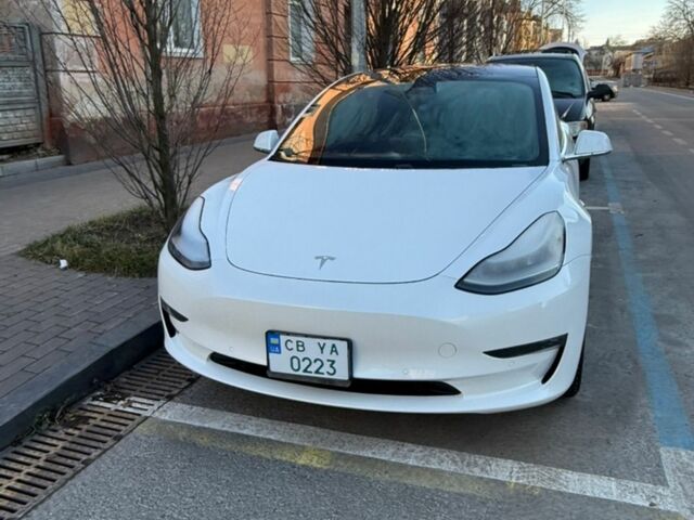 Білий Тесла Модель 3, об'ємом двигуна 0 л та пробігом 131 тис. км за 17500 $, фото 1 на Automoto.ua